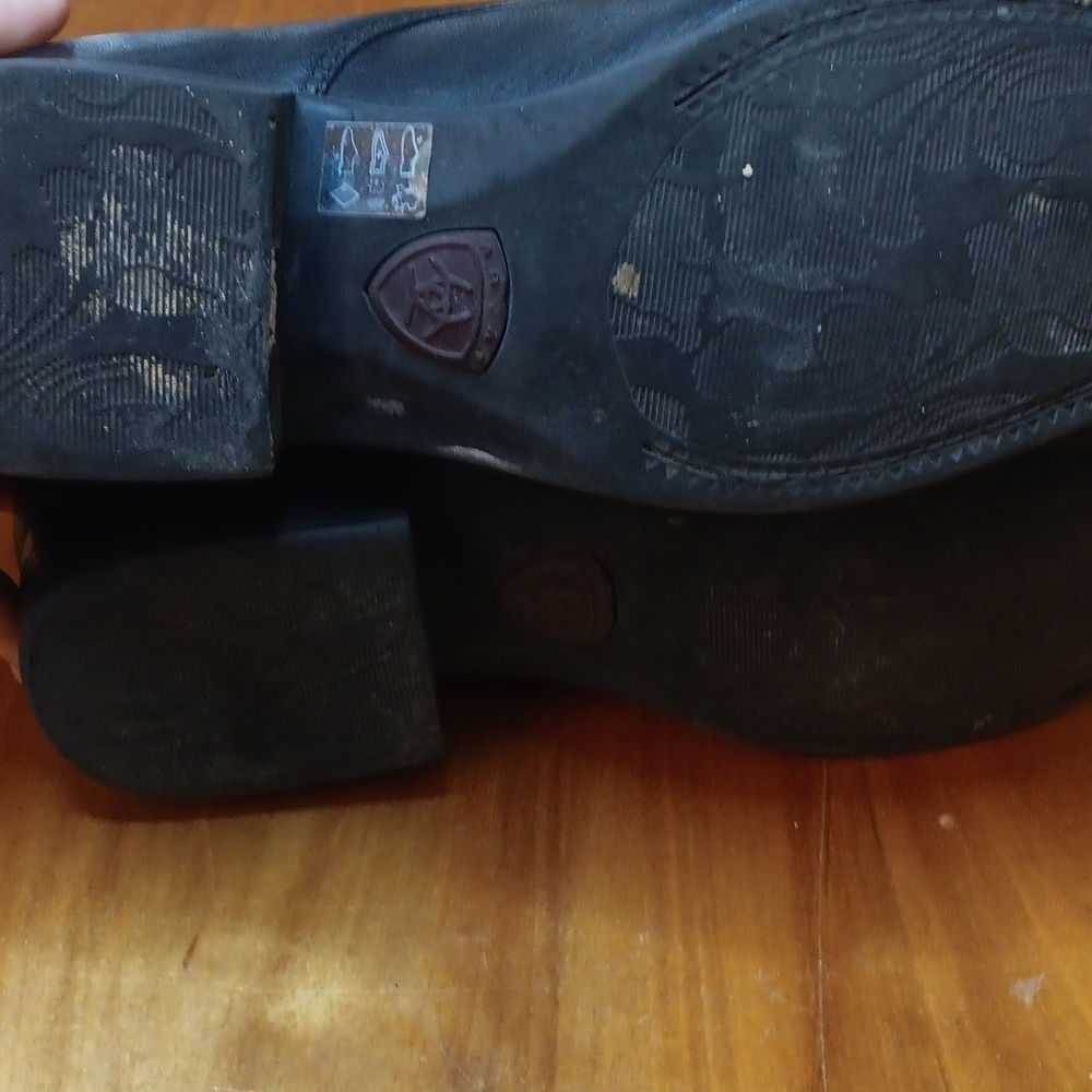 Ariat Black Leather Boots Classic Style Womens Size 7 - Picture 9 of 12